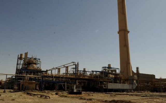 Το ΙΚ αποσύρθηκε από το μεγαλύτερο διυλιστήριο του Ιράκ