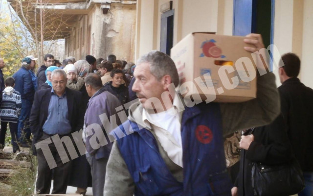 Δωρεάν διανομή φρούτων σε πολύτεκνους στην Ξάνθη(Vid)