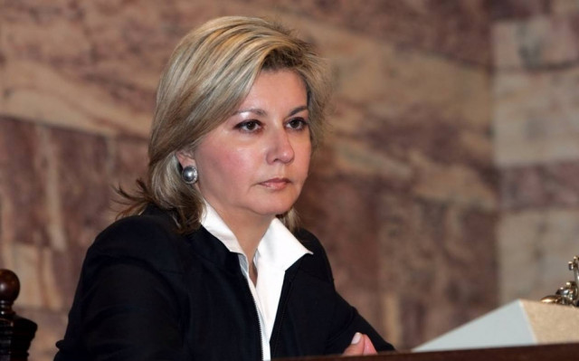 Μακρή σε Χρυσοβελώνη: Δεν σας ξεπλένει τίποτε