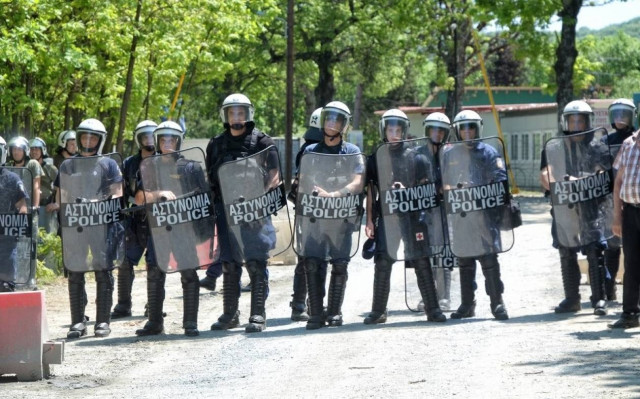 Ένταση με τα ΜΑΤ στις Σκουριές