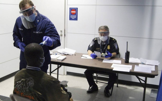 Σε έλεγχο θα περνάνε οι ταξιδιώτες από το Μάλι λόγω Έμπολα