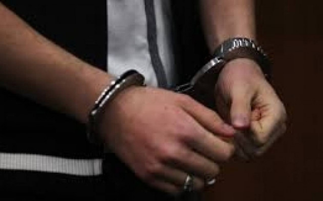 8ημερη κράτηση στον 17χρονο ύποπτο για φόνο