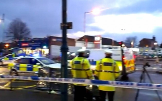 Τον αποκεφάλισε λεωφορείο μπροστά στα μάτια των περαστικών