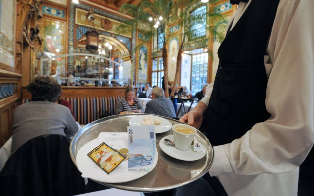 Τι ισχύει για το φιλοδώρημα σε διάφορες χώρες του κόσμου