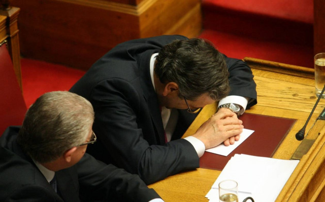 Εκλογές το Δεκέμβρη εισηγούνται στον Σαμαρά!