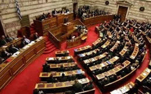 Άρση ασυλίας για τρεις βουλευτές