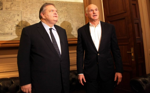 Σε κλίμα καχυποψίας η συνάντηση Βενιζέλου-ΓΑΠ