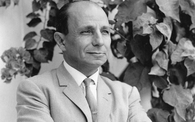 Προτομή του ποιητή Κώστα Μόντη στο Πανεπιστήμιο Κολούμπια