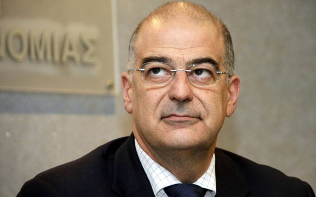 Ο Δένδιας συγχαίρει τις ενοπλες δυνάμεις