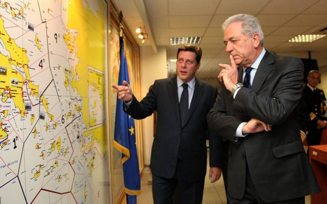 Συνάντηση Αβραμόπουλου–Βαρβιτσιώτη για τη λαθρομετανάστευση