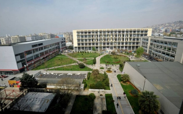 Συμπλοκή με πυροβολισμούς μέσα στο ΑΠΘ