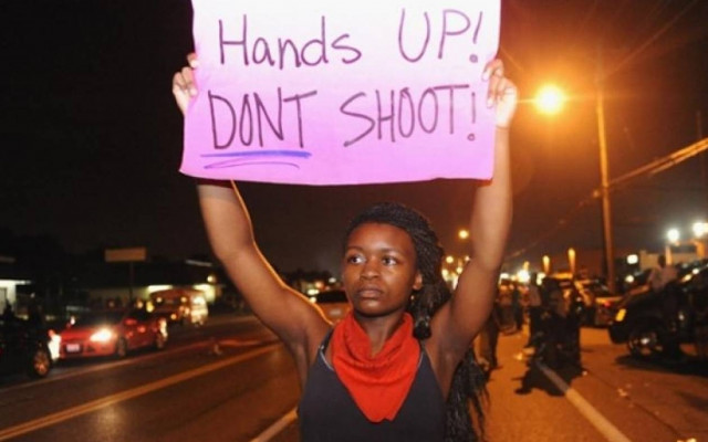 Διαδηλώσεις έξω από το ΑΤ του Φέργκιουσον