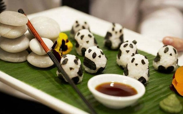 Εννιά ιαπωνικά φαγητά που λυπάσαι να φας (pics)