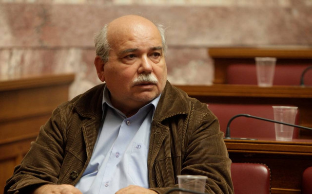 Βούτσης: Επιμένουμε στο «εκλογές, χθες»