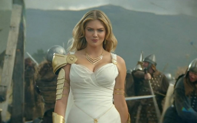 Η Kate Upton είναι η νέα Θεά Αθηνά…