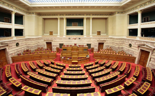 Τα γραπτά μένουν: Οι 182 και ο... Αβραμόπουλος