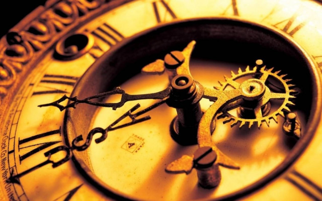 Πάγωμα μισθών και χαλάρωση 35ωρου προς όφελος της ανάπτυξης