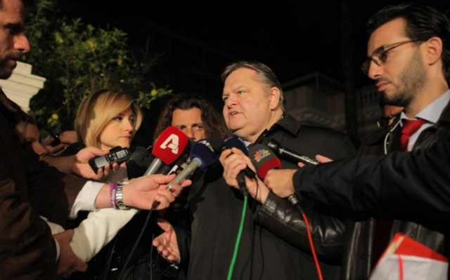 Βενιζέλος για διαπραγμάτευση: Ένα βήμα πιο κοντά στο τέλος