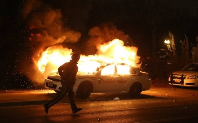 Ταραχές στο Φέργκιουσον για την υπόθεση Μάικλ Μπράουν