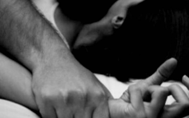 Στη φυλακή για τον βιασμό της κόρης του