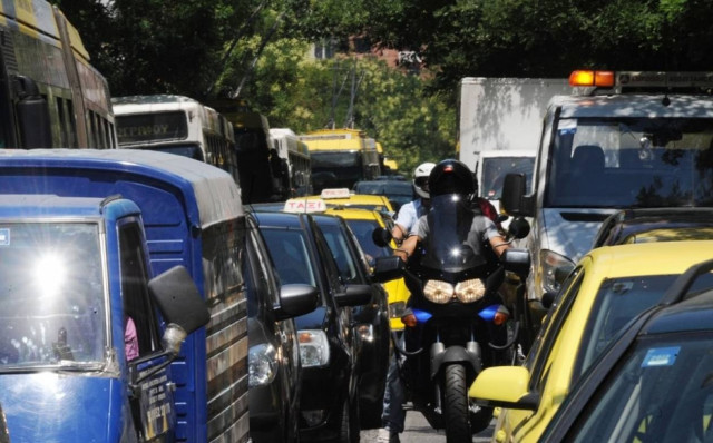 Για … γερά νεύρα η κίνηση στους δρόμους της Αθήνας