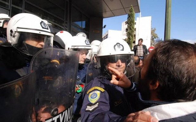 Ένταση στη διαμαρτυρία των κτηνοτρόφων στο κέντρο