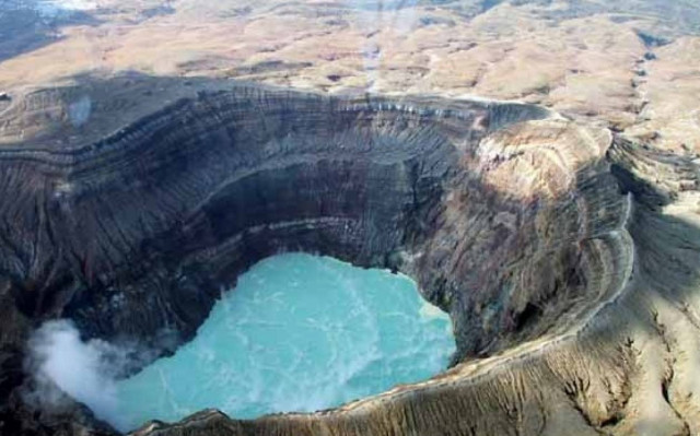 Ιαπωνία: «Ξύπνησε» το μεγαλύτερο ηφαίστειο της χώρας