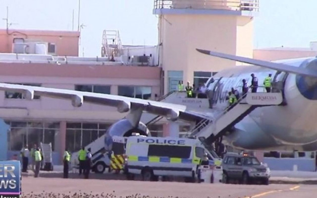 Μεθυσμένος νεόνυμφος καταστρέφει το γαμήλιο ταξίδι του