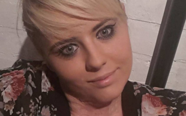 Ζηλιάρης 80χρονος έριξε οξύ στη 19χρονη φίλη του (pics)