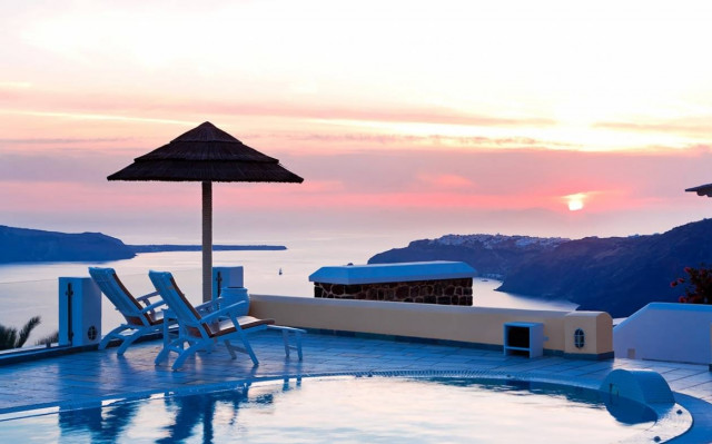 ΞΕΕ: Στο 1,5 δισ ευρώ η φοροδιαφυγή στο τουρισμό