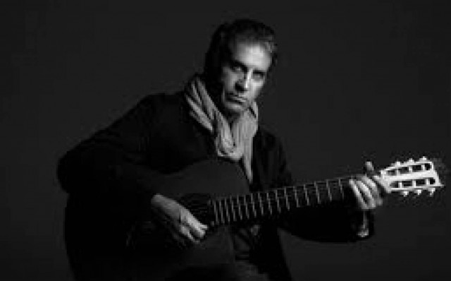 Ο Γιώργος Νταλάρας σε ελληνικό σχολείο του Μόντρεαλ