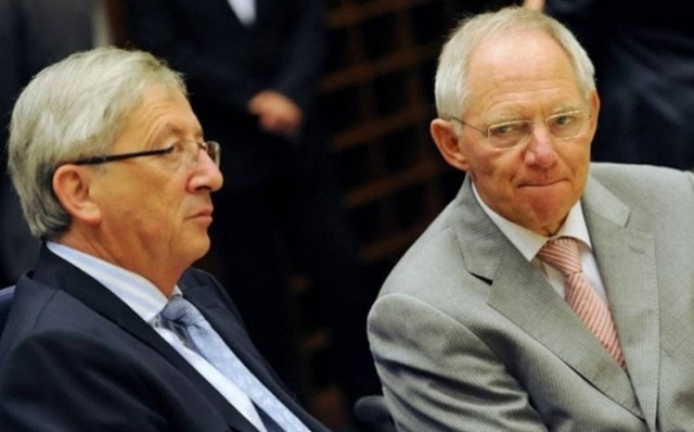 Ο Γιούνκερ μοιράζει λογιστικό χρήμα για την ανάπτυξη