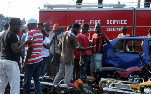 Νιγηρία: Πολύνεκρη βομβιστική επίθεση σε σταθμό λεωφορείων