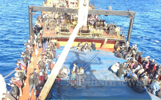 Γιγαντιαία επιχείρηση για τους 700 μετανάστες του «Baris»