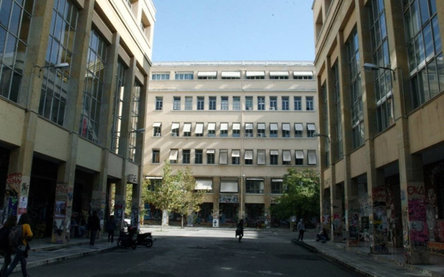 Σχολές προσέφυγαν στο ΣτΕ κατά των μετεγγραφών φοιτητών