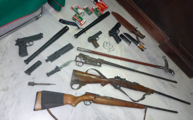 Μίνι οπλοστάσια σε σπίτια στην Κρήτη