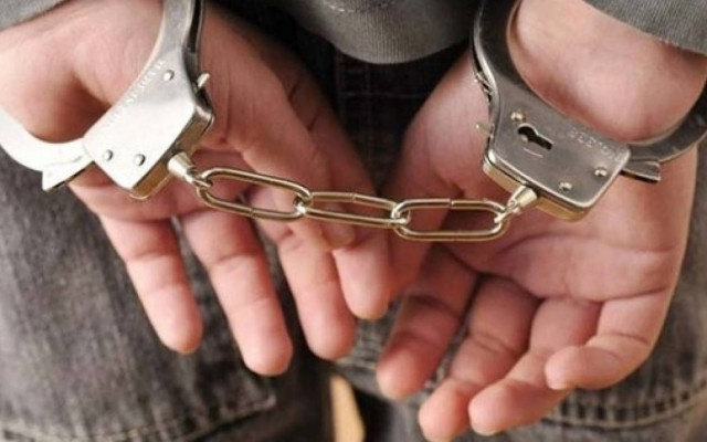 Συνελήφθη σπείρα που εξαπατούσε ιερείς