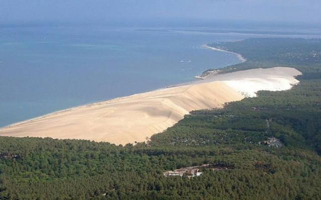 Πού βρίσκεται ο μεγαλύτερος αμμόλοφος στην Ευρώπη