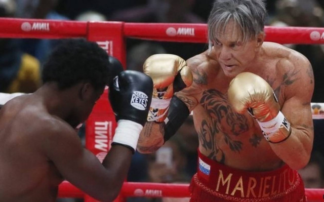 Μίκι Ρουρκ: Νικητής στο ρινγκ μετά από 20 χρόνια (pics)