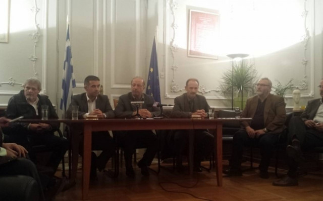 Έκτακτη σύσκεψη φορέων σε Ρόδο και Σύρο για το ΦΠΑ