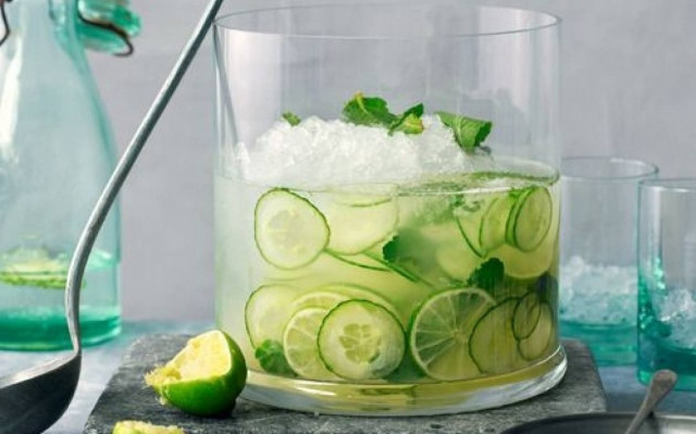 Νερό αποτοξίνωσης… από τα χεράκια σας!