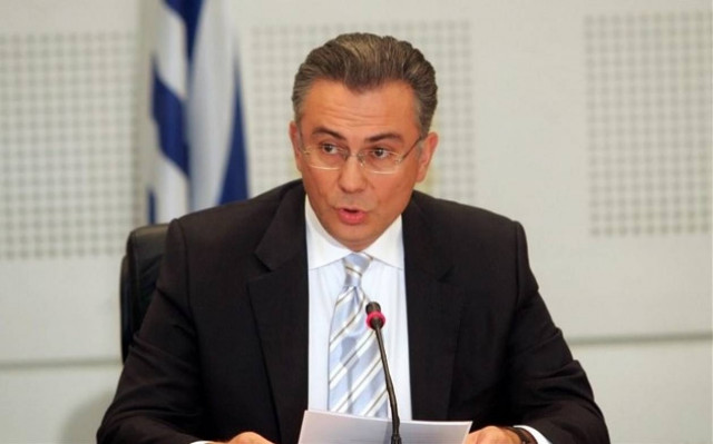 Στάση αναμονής από τους Καραμανλικούς