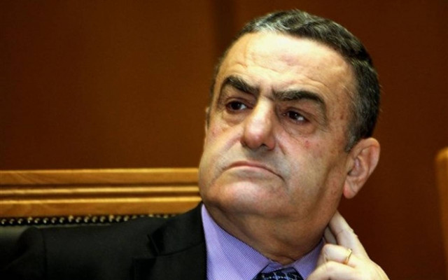 Φοίτηση εξ αποστάσεως προτείνει ο Αθανασίου για Ρωμανό