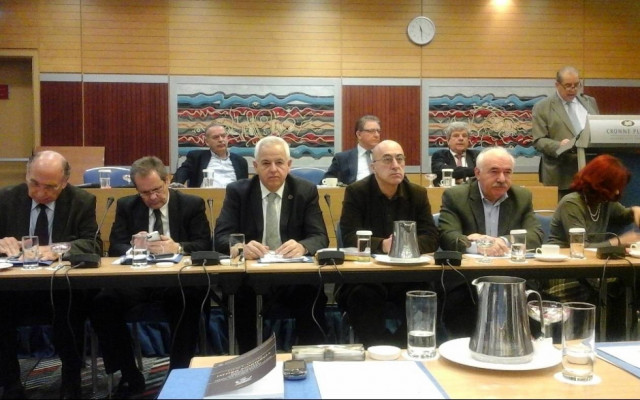 ΠΙΣ και Ιατρικοί Σύλλογοι: Δυσοίωνη η προοπτική της Υγείας