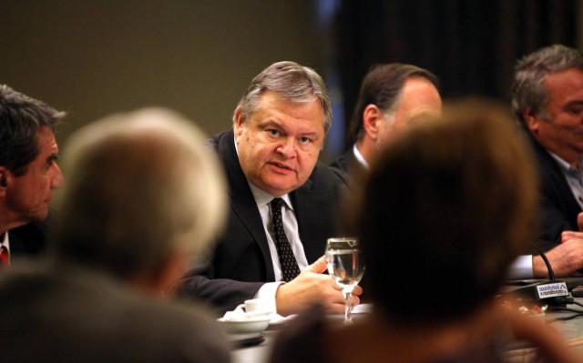 Βενιζέλος: Η χώρα δεν θα ενδώσει σε νέα μέτρα