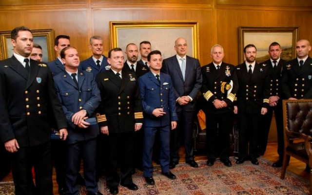 Συνάντηση ΥΕΘΑ με τα πληρώματα που διέσωσαν μετανάστες