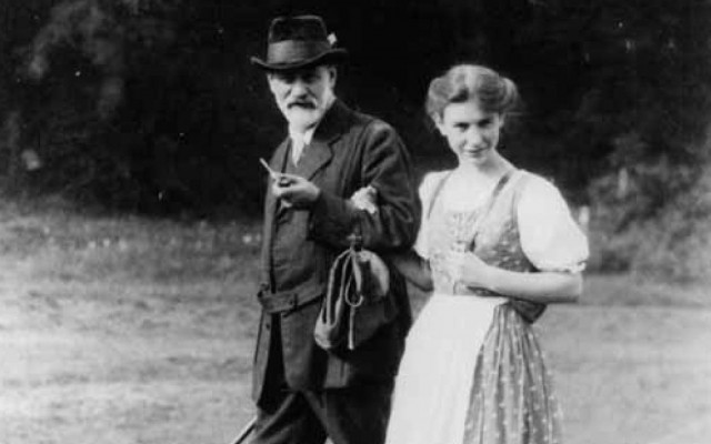 Άννα Φρόιντ: Πρωτοπόρος στην παιδική ψυχανάλυση