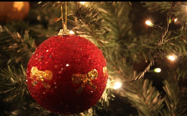 Τι πρέπει να ξέρετε για τα χριστουγεννιάτικα λαμπάκια