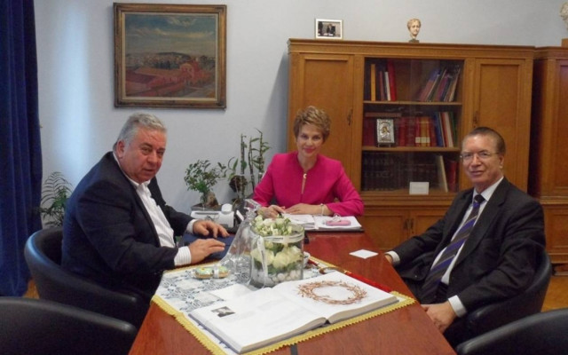 Μονάδα Υποκατάστασης ουσιοεξαρτημένων στο Γ.Ν Τρικάλων