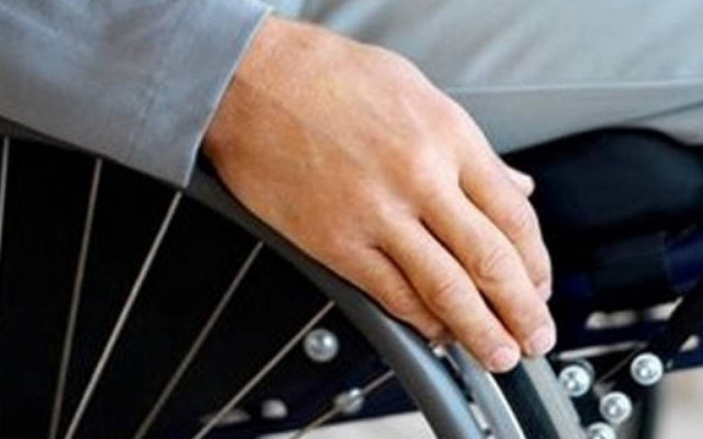 Συγκέντρωση Ατόμων ΑΜΕΑ στο υπουργείο Εργασίας